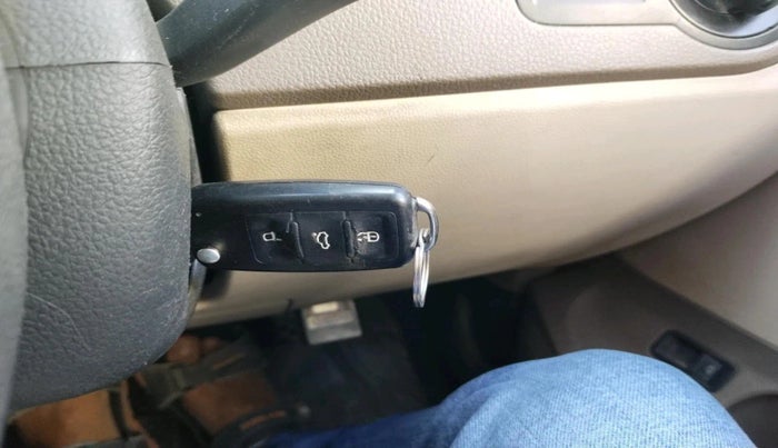 2013 Skoda Rapid AMBITION 1.6 TDI CR MT PLUS, Diesel, Manual, 1,12,710 km, interior