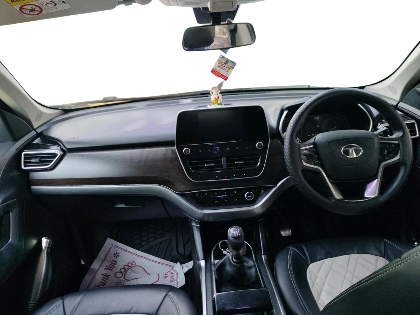 2020 Tata Harrier XT 2.0L KRYOTEC, Diesel, Manual, 80,000 km, interior