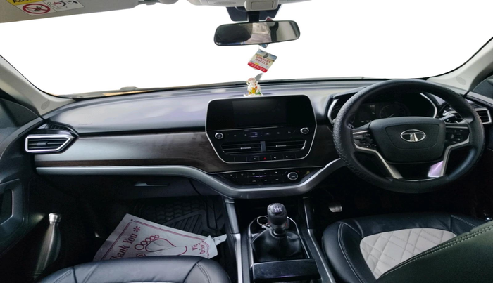 2020 Tata Harrier XT 2.0L KRYOTEC, Diesel, Manual, 80,000 km, interior