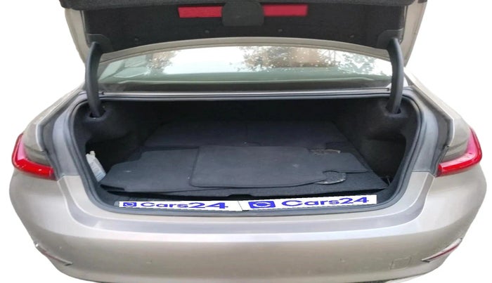 2021 BMW 3 SERIES GRAN LIMOUSINE 320D LUXURY LINE, Diesel, Automatic, 31,753 km, exterior