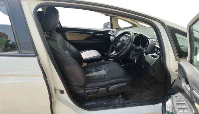 2015 Honda Jazz 1.5L I-DTEC V, Diesel, Manual, 88,433 km, interior