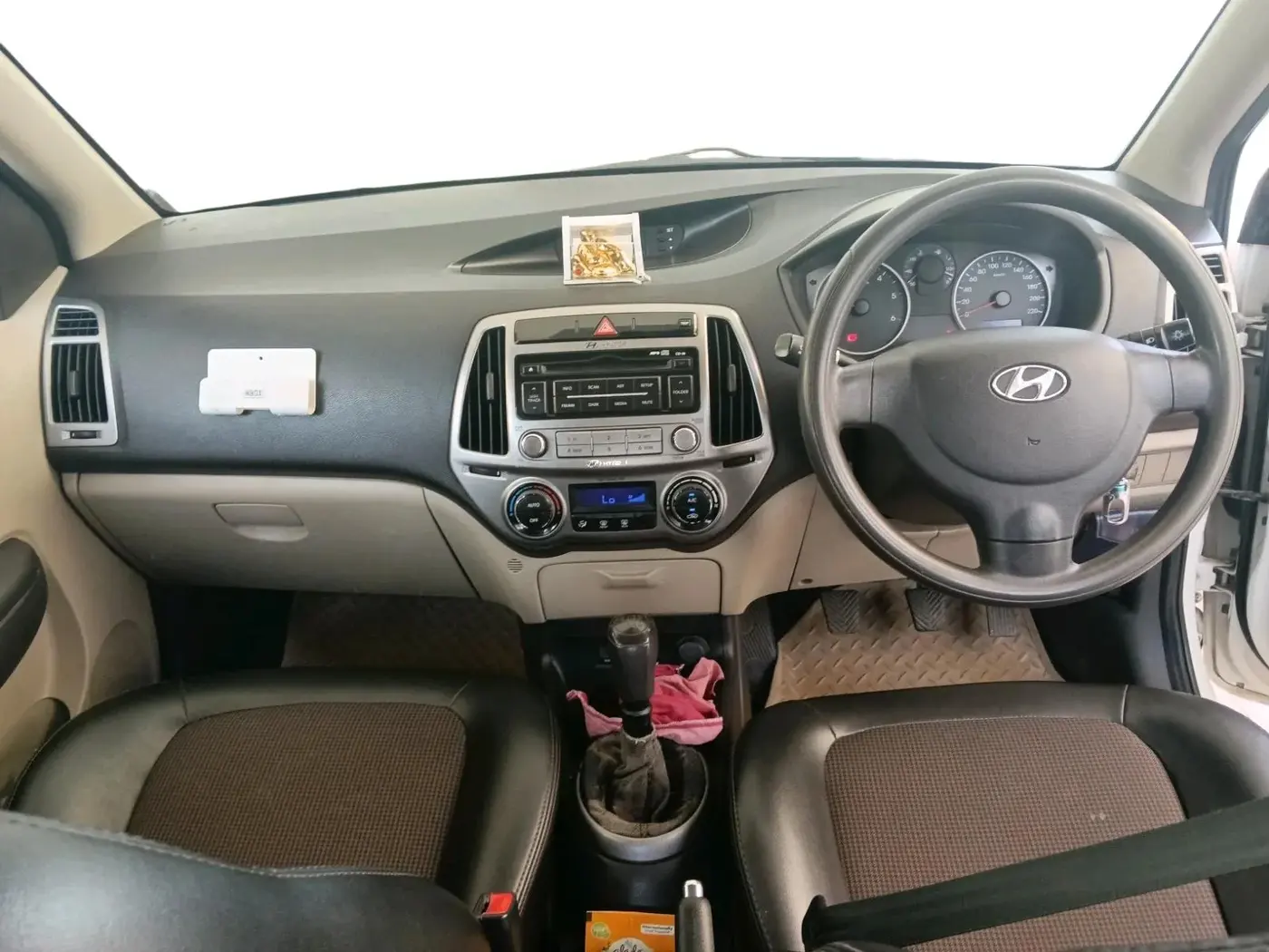 2012 Hyundai i20 MAGNA 1.4 CRDI, Diesel, Manual, 1,10,511 km, interior