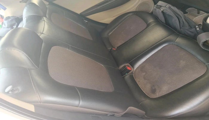 2012 Hyundai i20 MAGNA 1.4 CRDI, Diesel, Manual, 1,10,511 km, interior