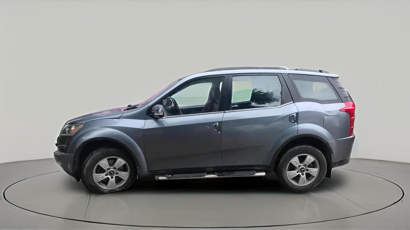2012 Mahindra XUV500 W8, Diesel, Manual, 2,13,436 km, exterior