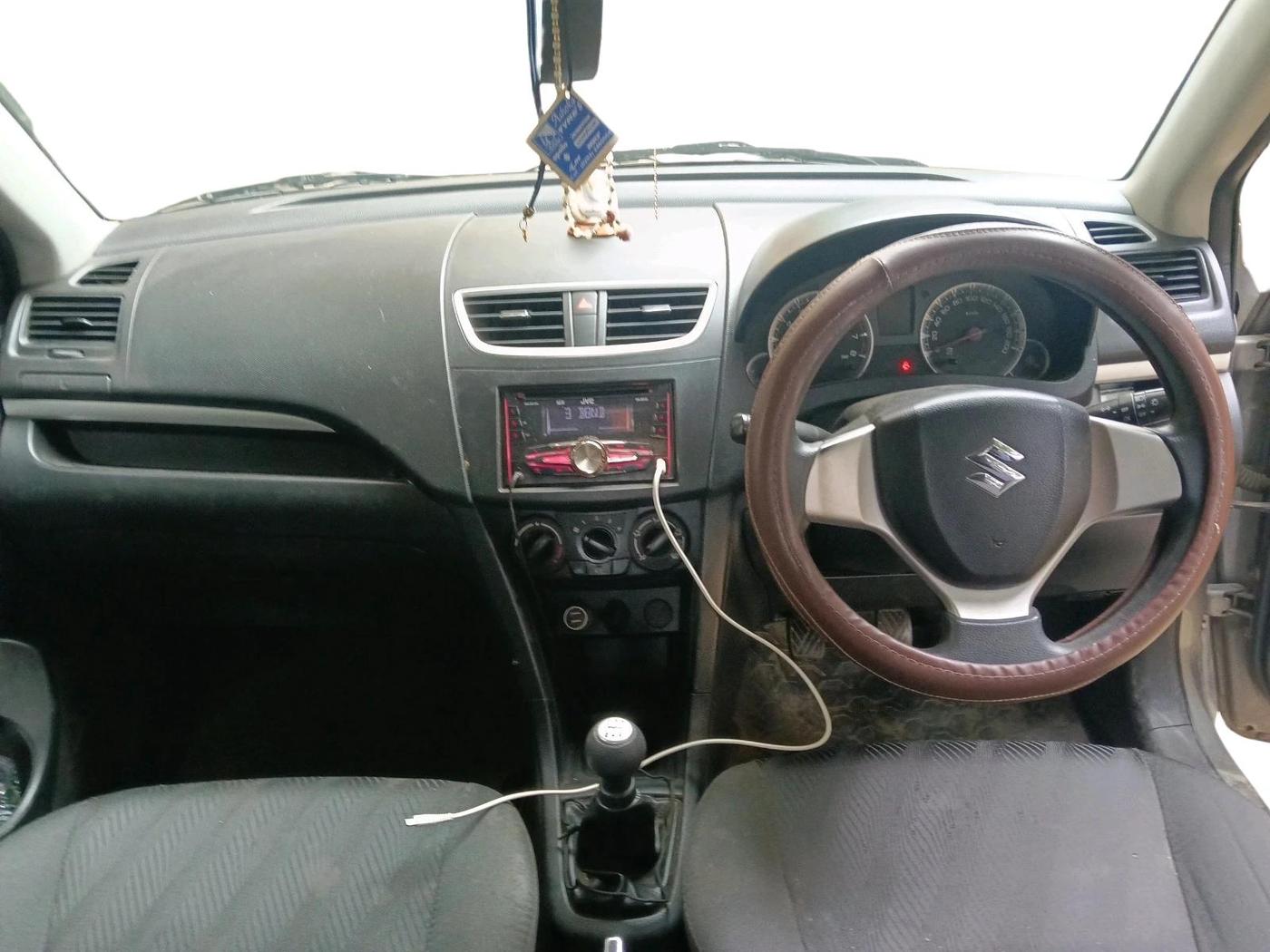 2014 Maruti Swift VXI, Petrol, Manual, 1,06,772 km, interior