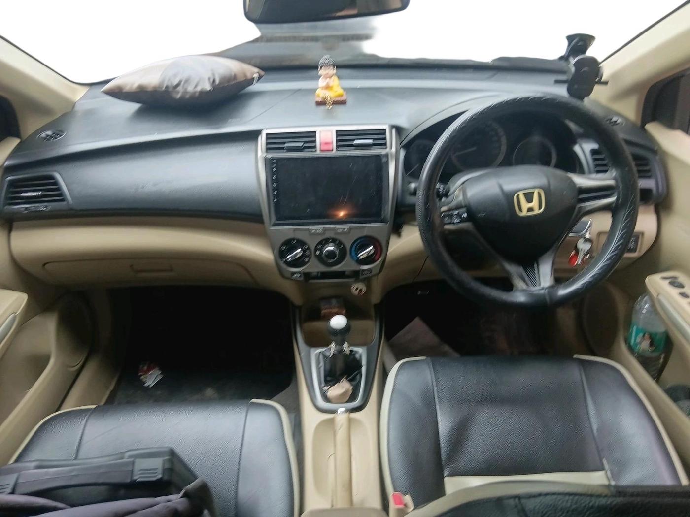 2012 Honda City 1.5L I-VTEC S MT, CNG, Manual, 2,16,786 km, interior