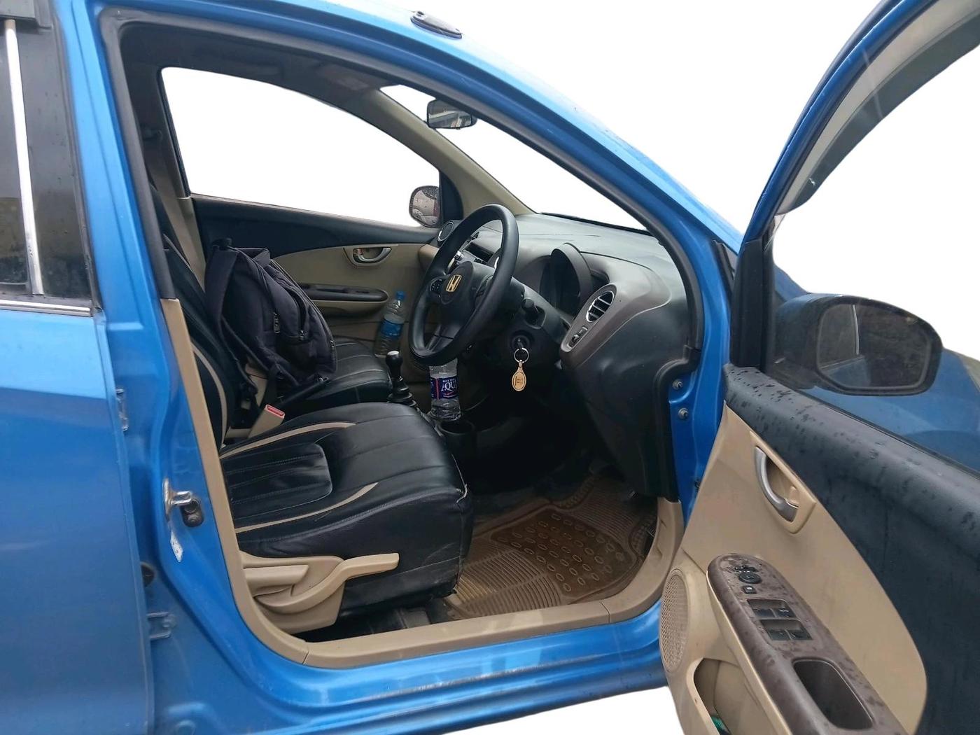 2013 Honda Brio VX MT, Petrol, Manual, 69,309 km, interior