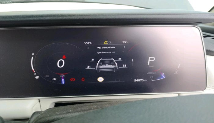 2023 Mahindra XUV700 AX 7 LUXURY D AT 7 STR, Diesel, Automatic, 54,676 km, interior