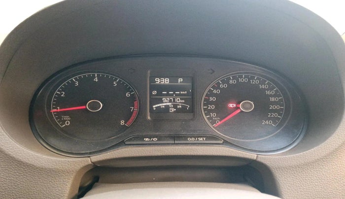 2016 Volkswagen Vento HIGHLINE PETROL AT, Petrol, Automatic, 92,710 km, interior