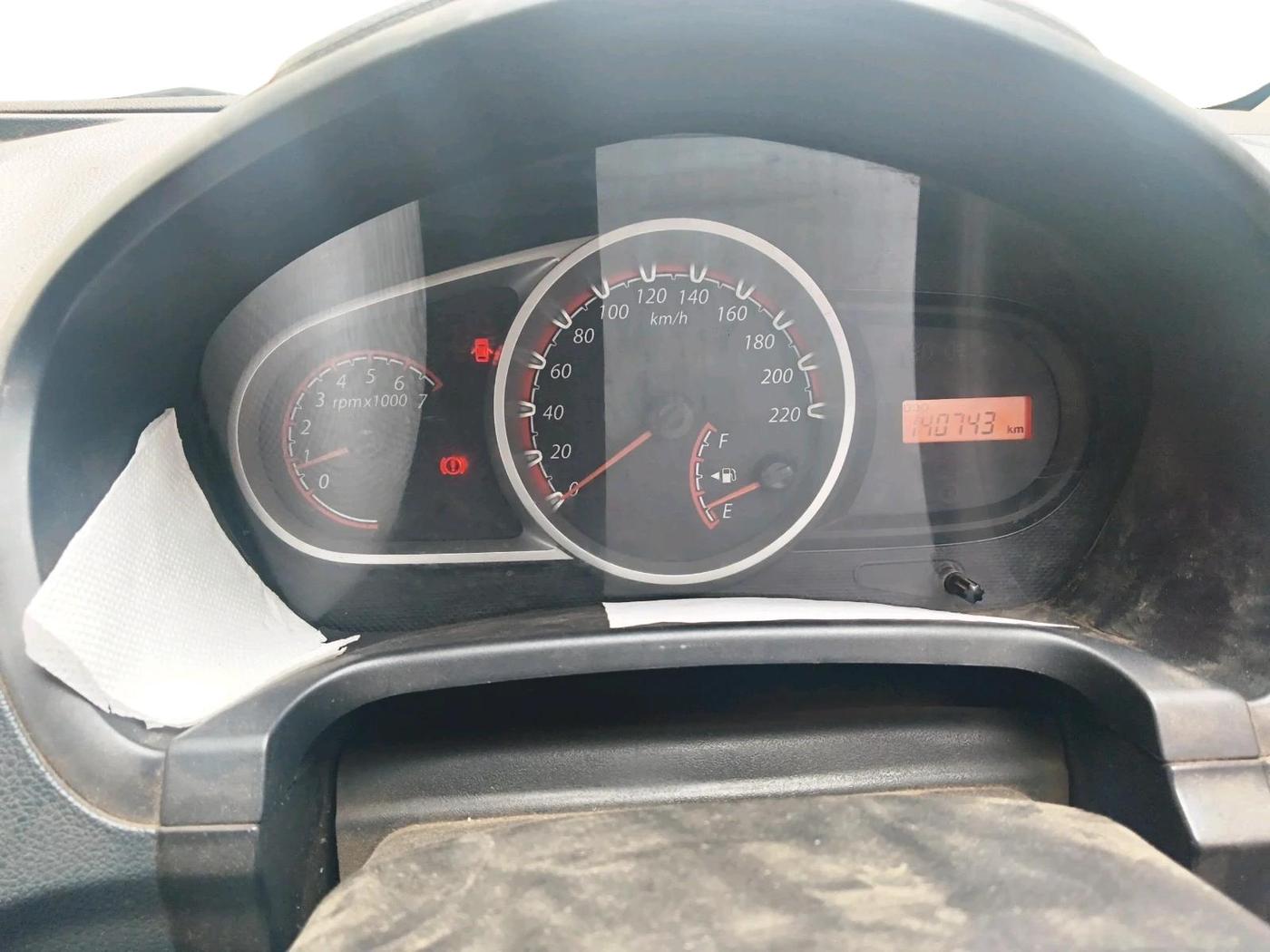 2013 Ford Figo TITANIUM 1.4 DIESEL, Diesel, Manual, 1,40,743 km, interior
