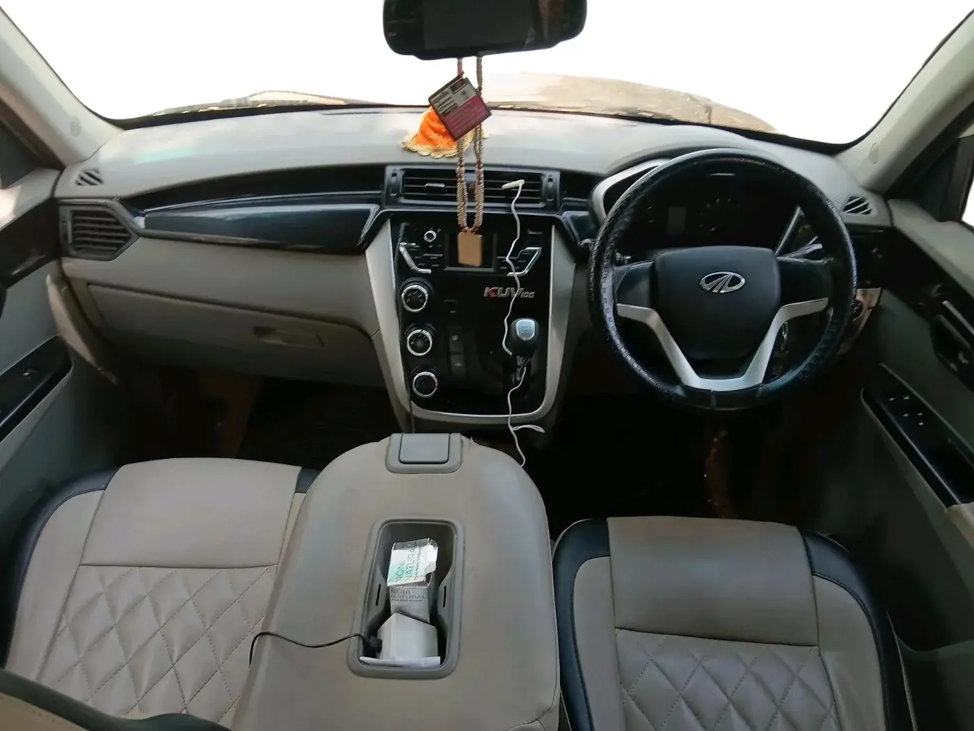 2016 Mahindra Kuv100 K6 D 6 STR, Diesel, Manual, 1,69,298 km, interior