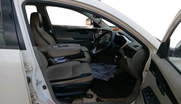 2016 Mahindra Kuv100 K6 D 6 STR, Diesel, Manual, 1,69,298 km, interior