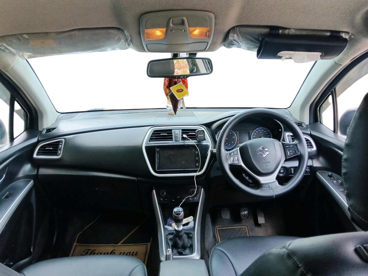 2017 Maruti S Cross ALPHA 1.6, Diesel, Manual, 1,63,933 km, interior
