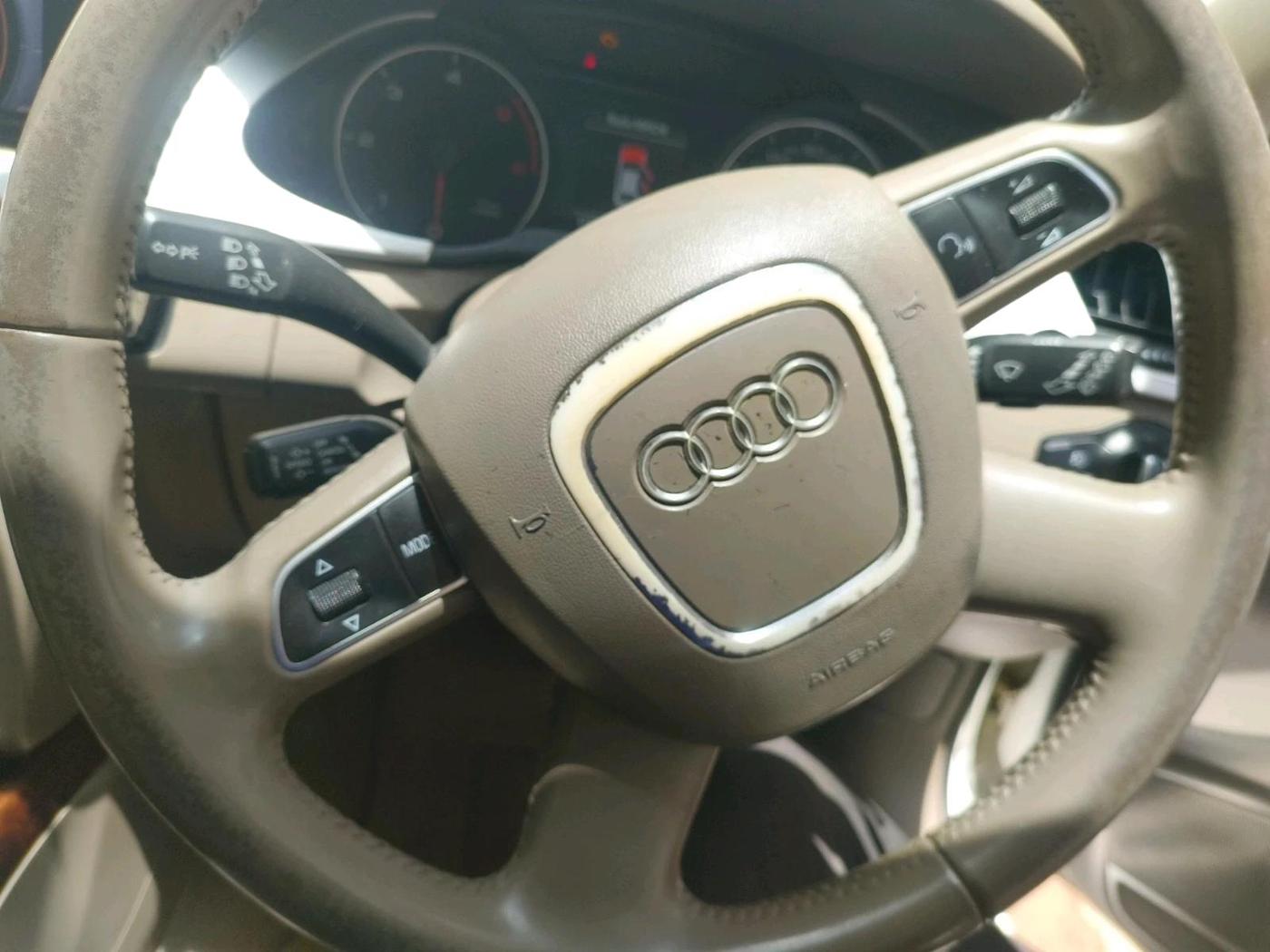 2011 Audi A4 2.0 TDI, Diesel, Automatic, 1,73,940 km, interior