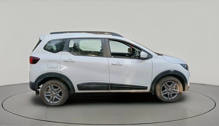 2020 Renault TRIBER RXZ AMT, Petrol, Automatic, 8,820 km, exterior