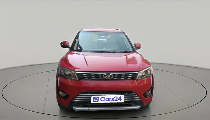 2020 Mahindra XUV300 W8 (O) 1.5 DIESEL, Diesel, Manual, 1,34,420 km, exterior
