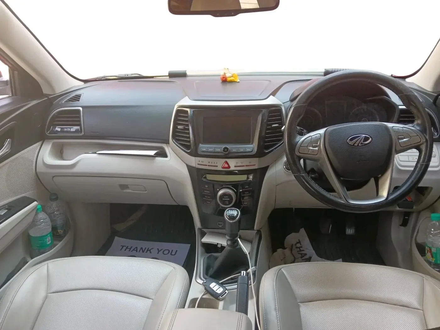 2020 Mahindra XUV300 W8 (O) 1.5 DIESEL, Diesel, Manual, 1,34,420 km, interior