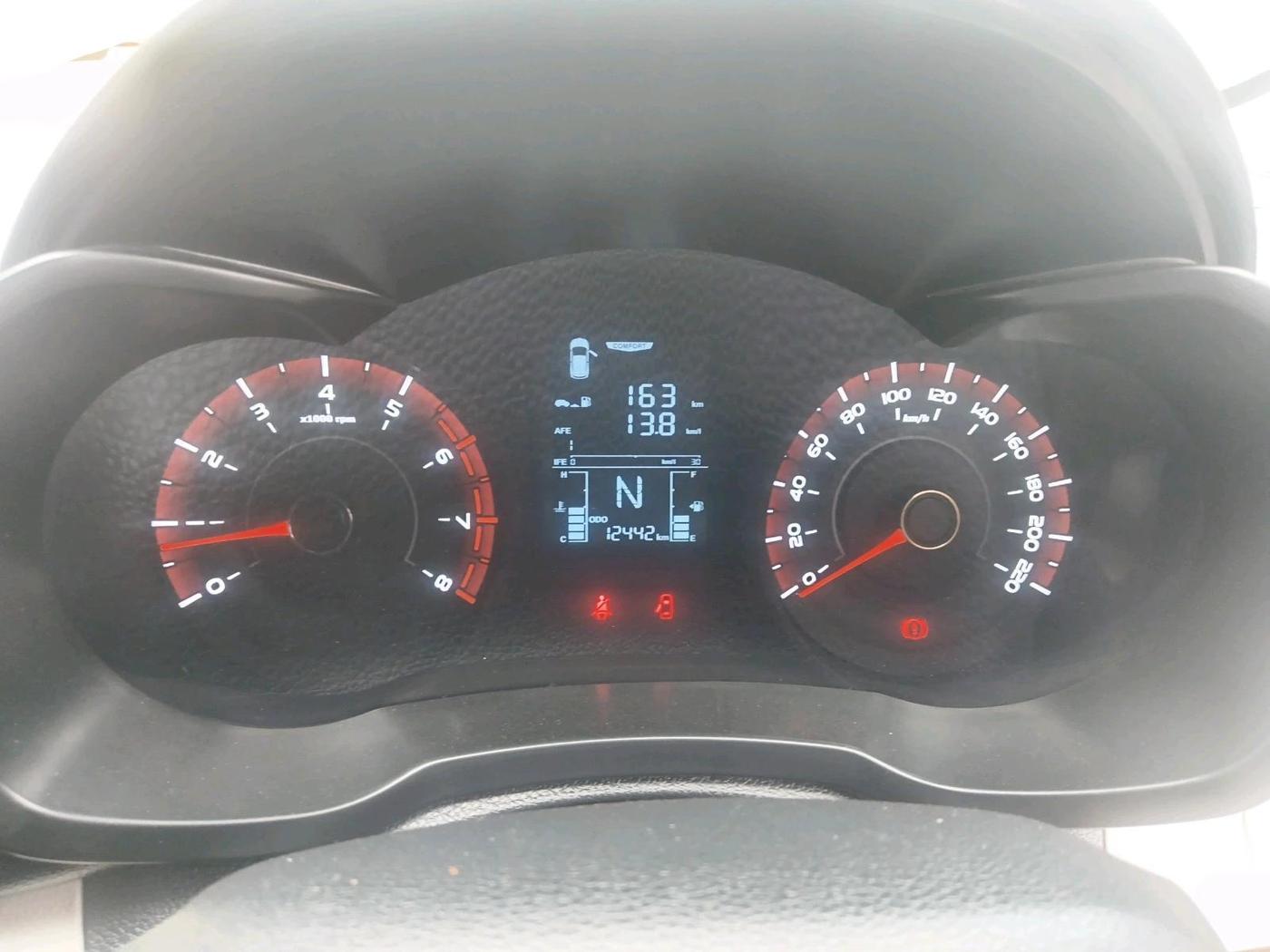2025 Mahindra XUV 3XO REVX M (O)1.2 Petrol, Petrol, Manual, 12,442 km, interior