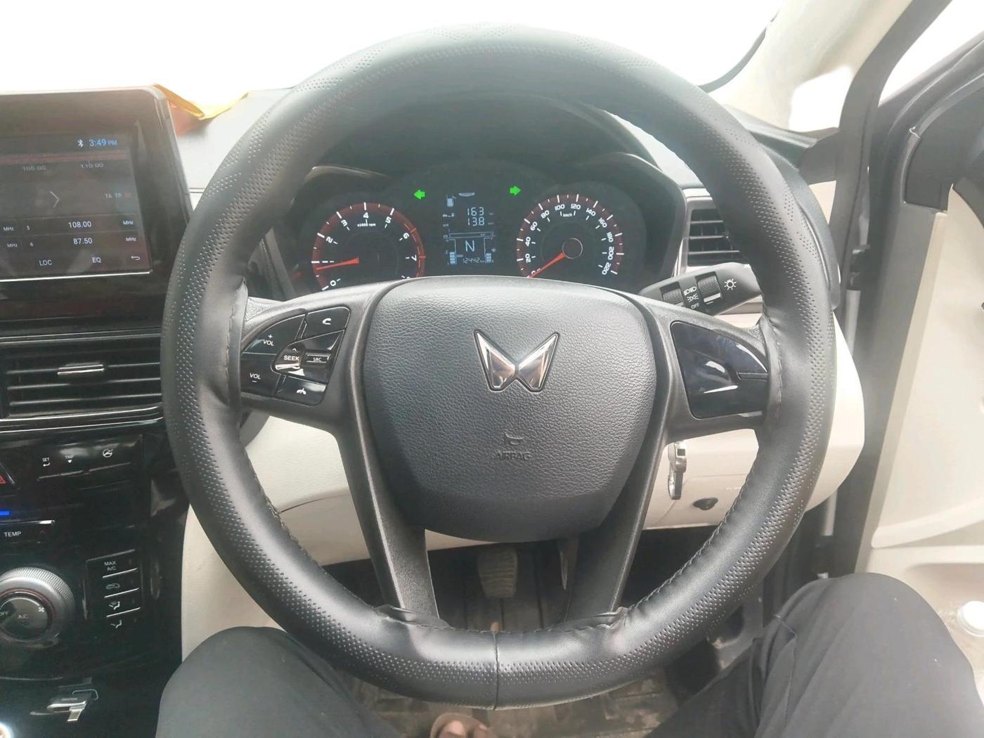 2025 Mahindra XUV 3XO REVX M (O)1.2 Petrol, Petrol, Manual, 12,442 km, interior