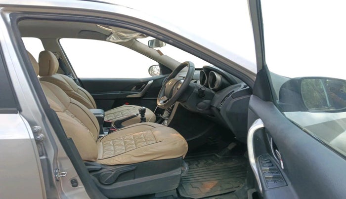 2020 Mahindra XUV500 W7, Diesel, Manual, 68,007 km, interior