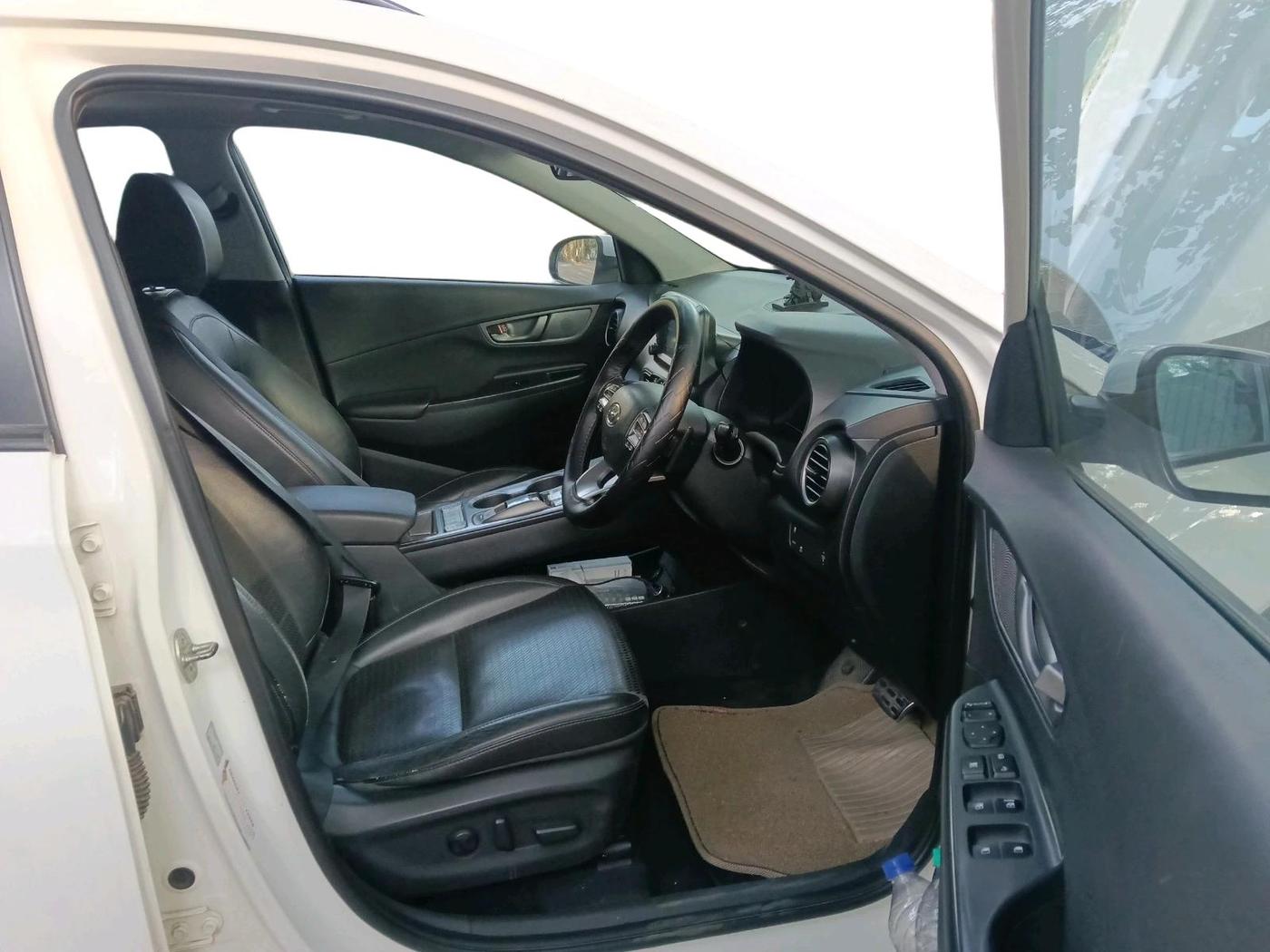2019 Hyundai KONA ELECTRIC PREMIUM, Electric, Automatic, 1,92,588 km, interior