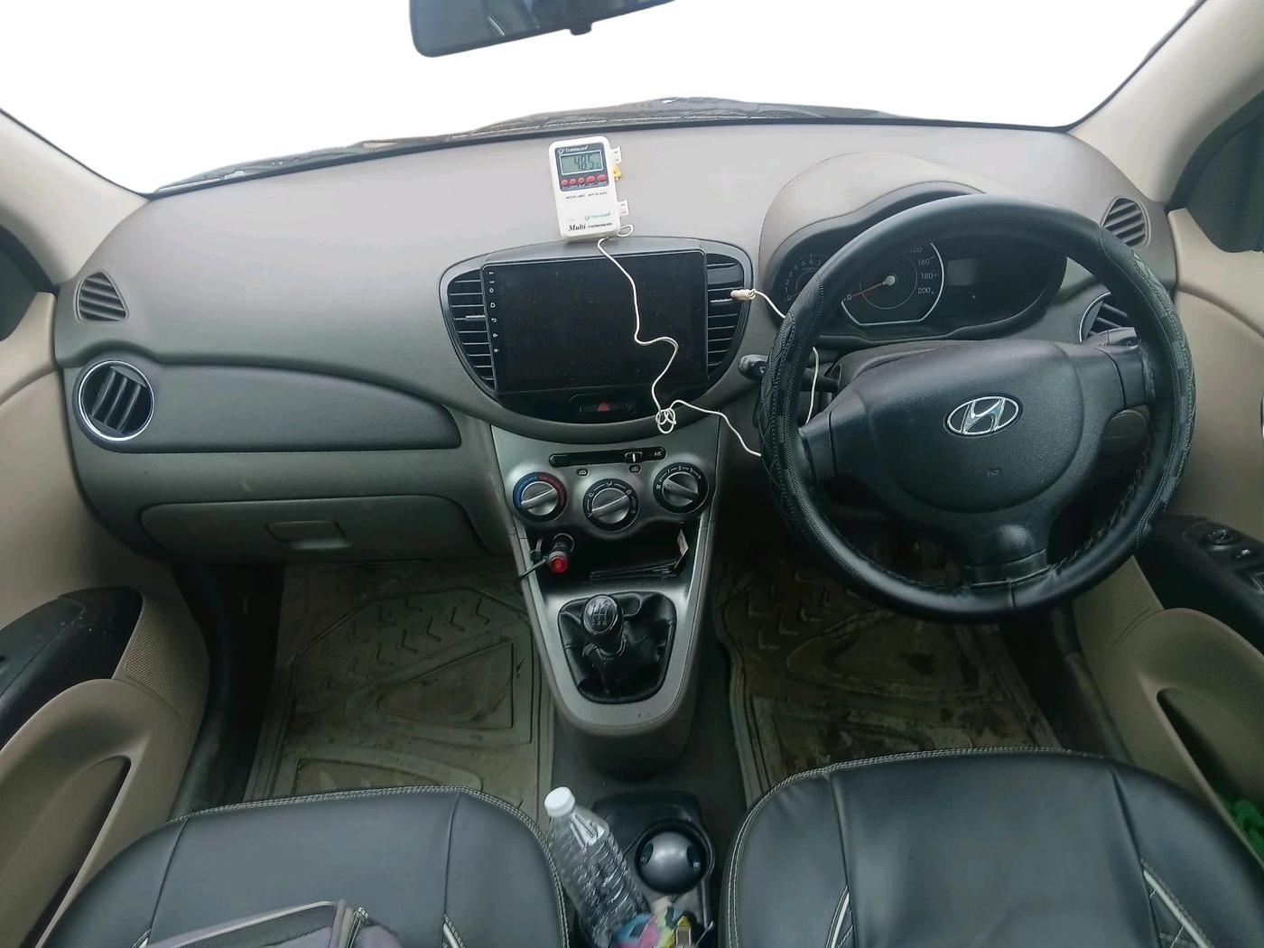 2011 Hyundai i10 MAGNA 1.2, Petrol, Manual, 83,667 km, interior