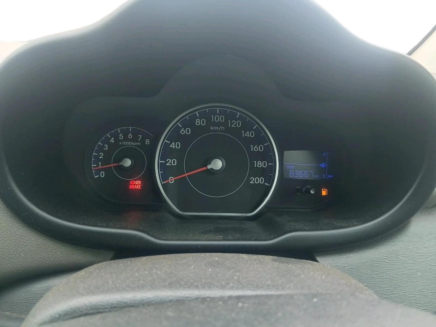 2011 Hyundai i10 MAGNA 1.2, Petrol, Manual, 83,667 km, interior