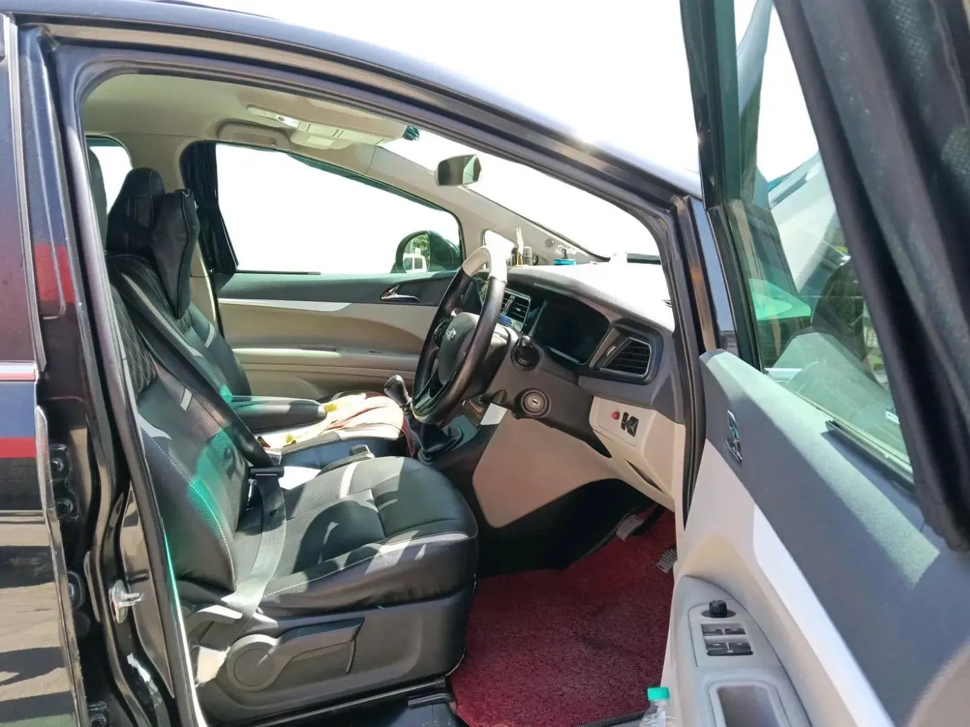 2018 Mahindra MARAZZO M6 7 STR, Diesel, Manual, 1,87,777 km, interior
