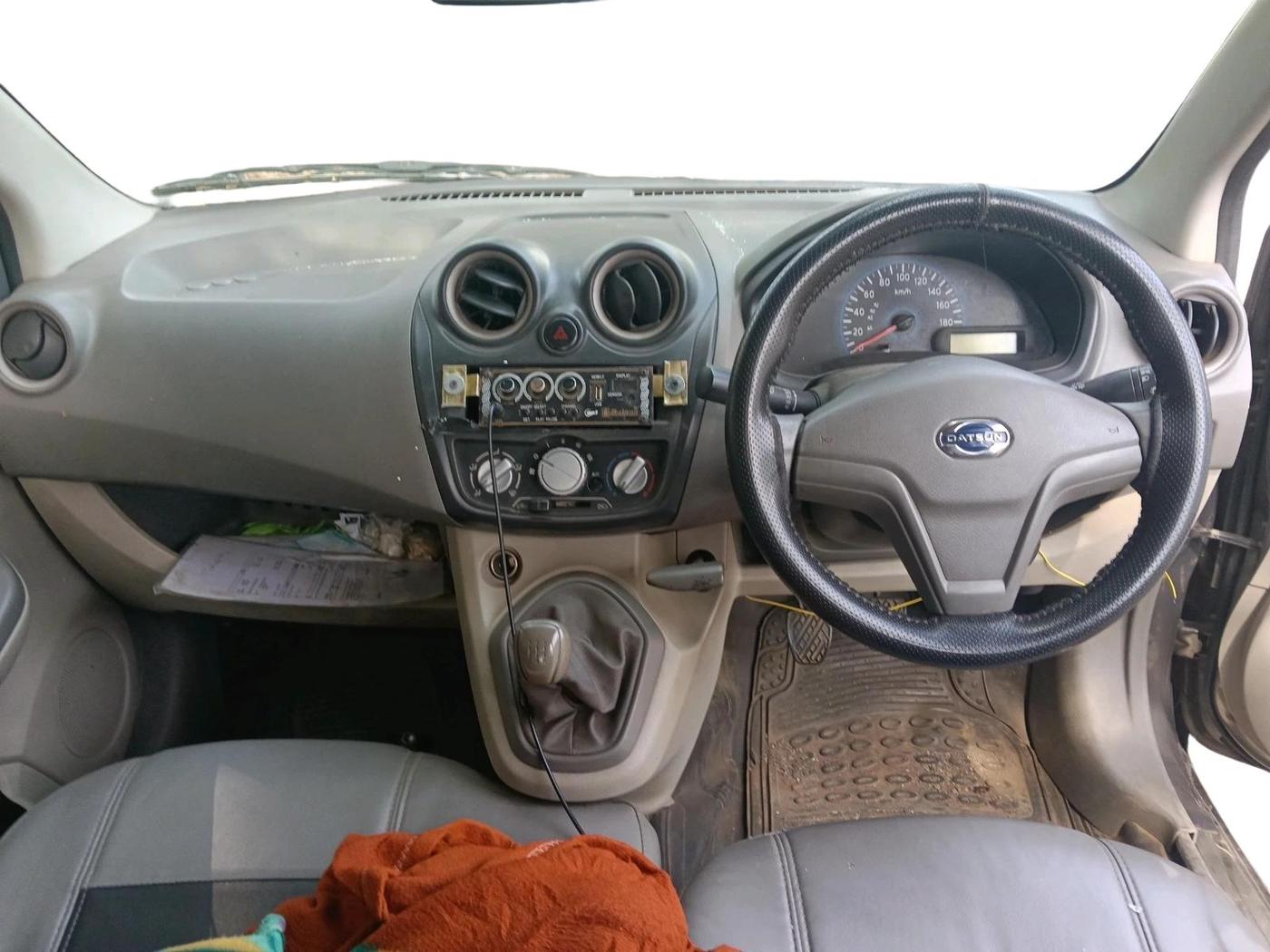 2015 Datsun Go Plus T, CNG, Manual, 99,854 km, interior