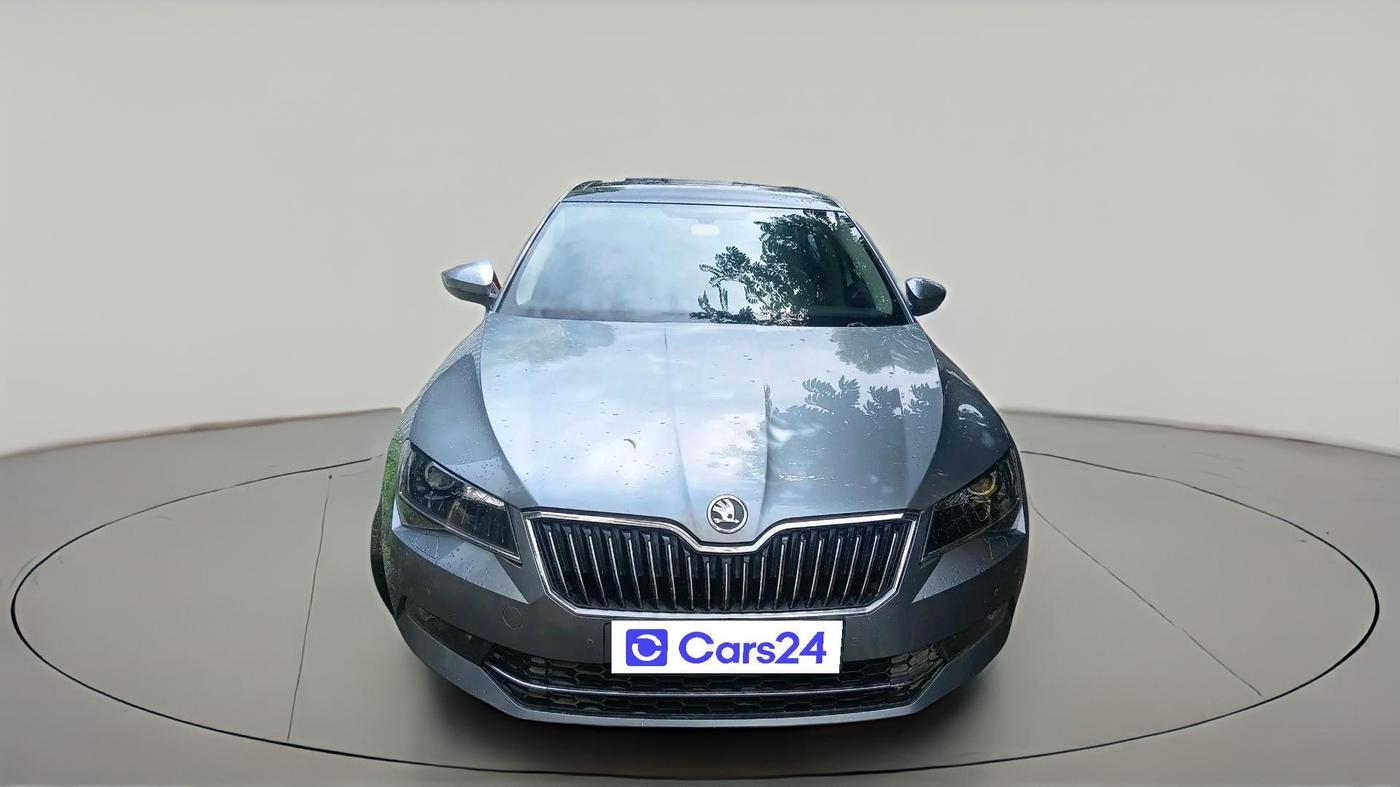 2016 Skoda Superb L&K 1.8 TSI AT, Petrol, Automatic, 1,16,354 km, exterior