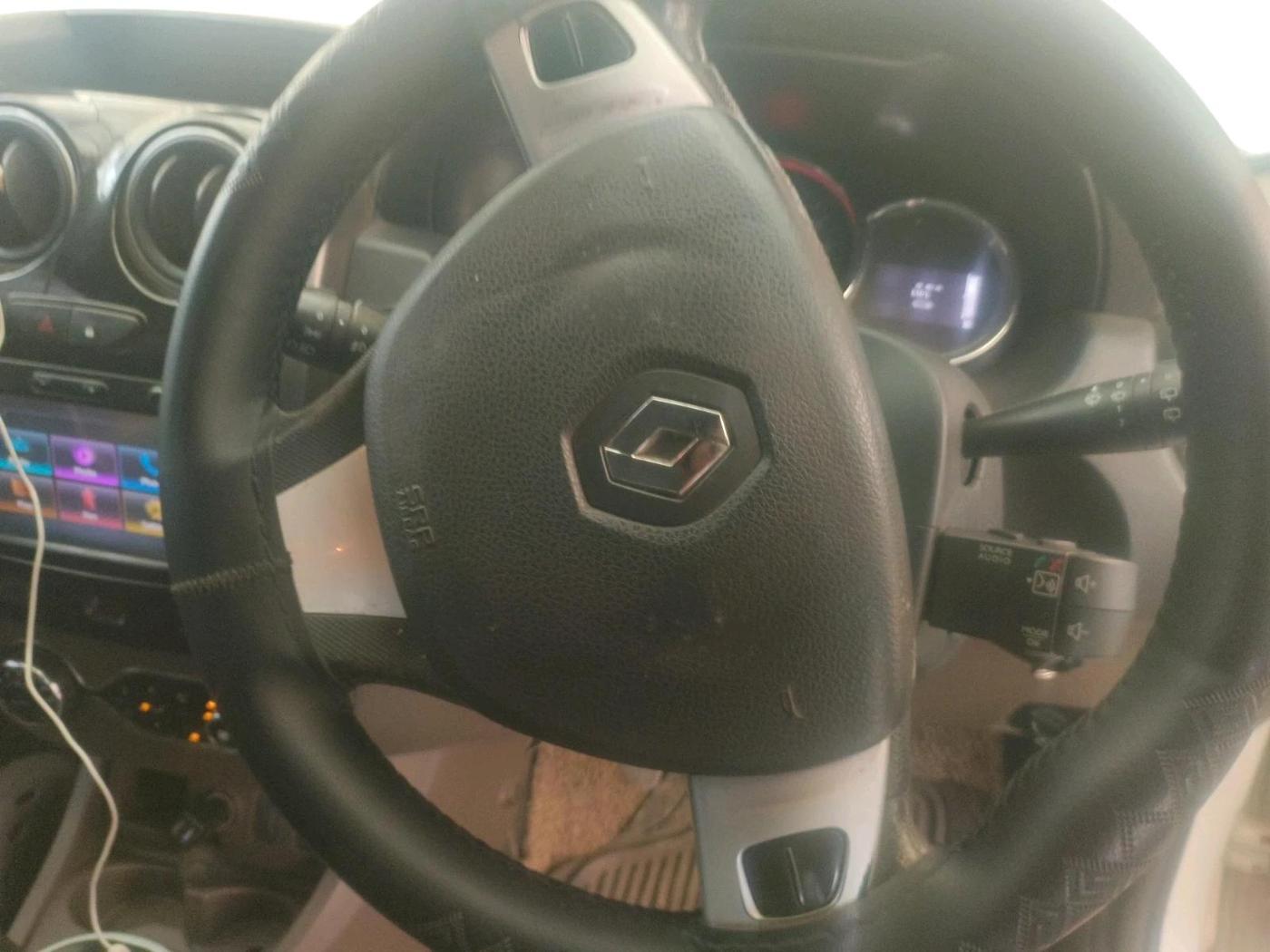 2016 Renault Duster 110 PS RXZ DIESEL, Diesel, Manual, 1,87,062 km, interior