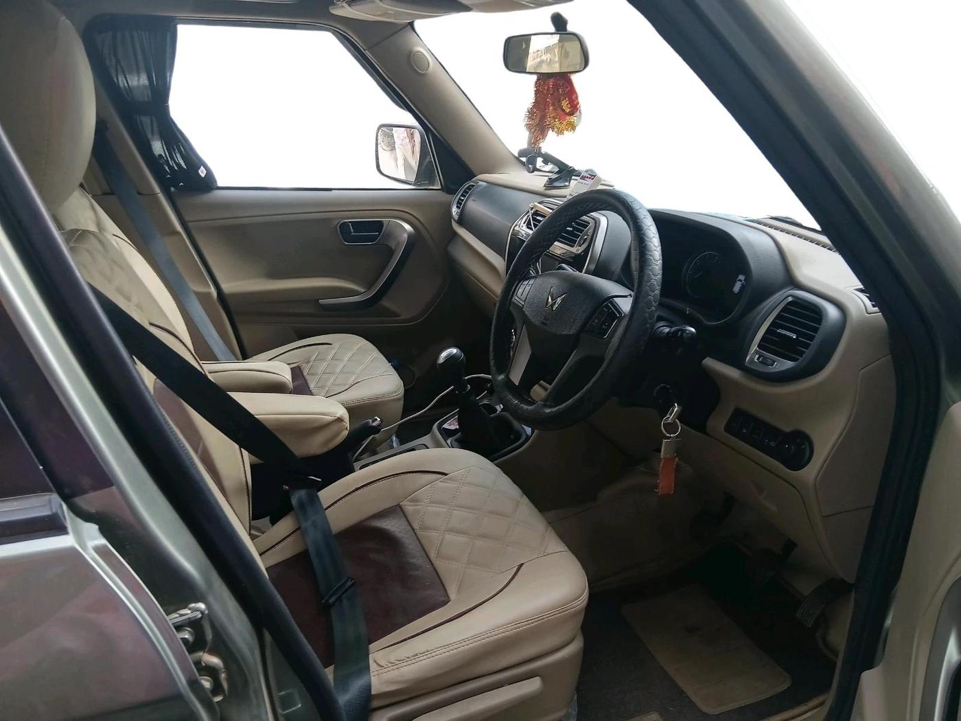 2024 Mahindra BOLERO NEO N10 R, Diesel, Manual, 20,020 km, interior