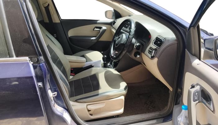 2013 Volkswagen Vento HIGHLINE DIESEL 1.6, Diesel, Manual, 96,689 km, interior