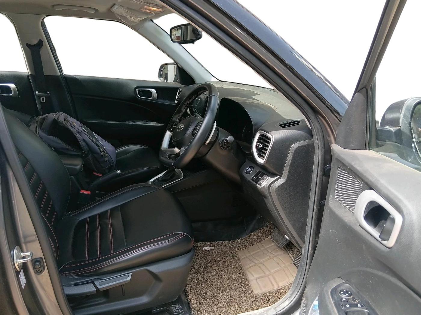 2020 Hyundai VENUE SX PLUS 1.0 TURBO DCT, Petrol, Automatic, 40,669 km, interior
