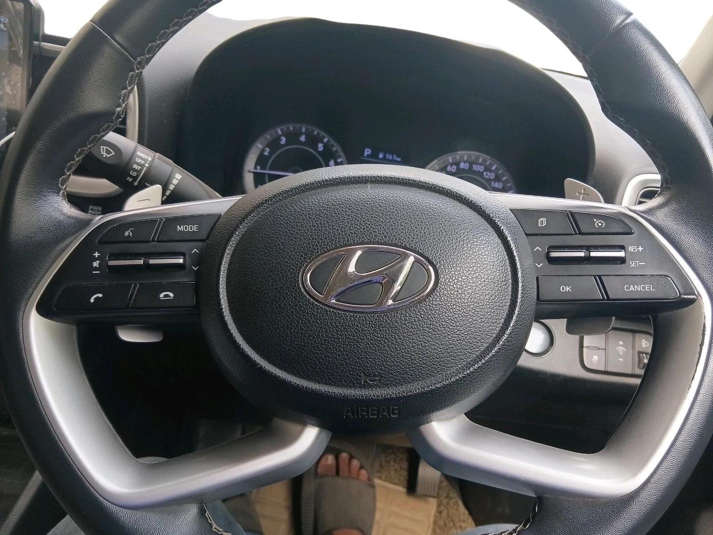 2020 Hyundai VENUE SX PLUS 1.0 TURBO DCT, Petrol, Automatic, 40,669 km, interior