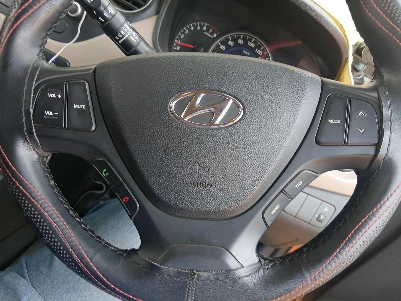 2014 Hyundai Grand i10 ASTA (O) 1.2 KAPPA VTVT, Petrol, Manual, 52,494 km, interior