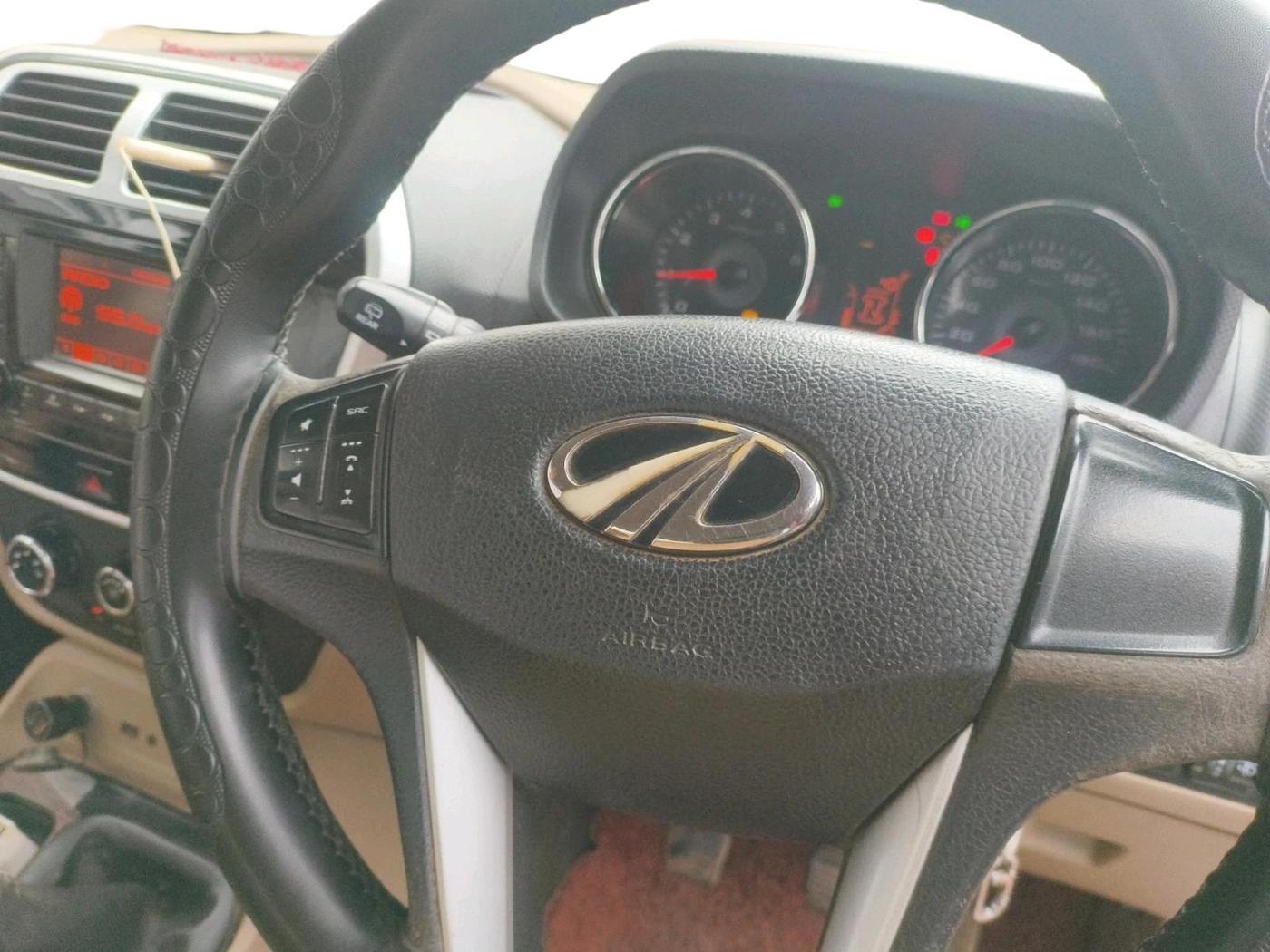 2016 Mahindra TUV300 T8, Diesel, Manual, 2,85,670 km, interior