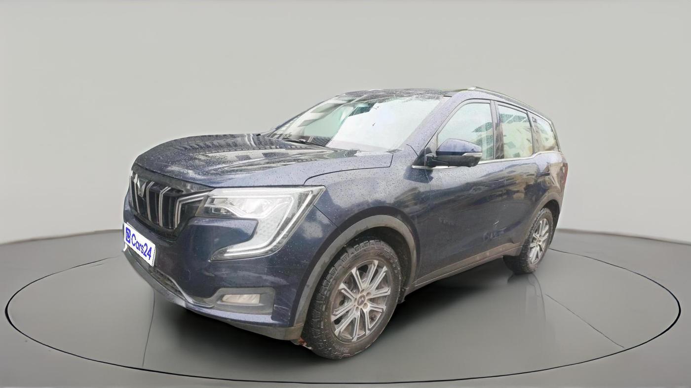 2022 Mahindra XUV700 AX 7 LUXURY D AT 7 STR, Diesel, Automatic, 1,08,837 km, exterior