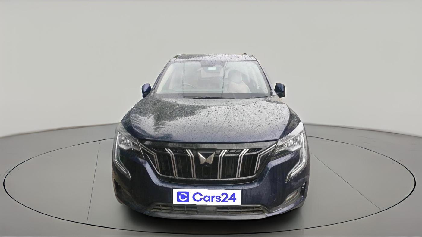 2022 Mahindra XUV700 AX 7 LUXURY D AT 7 STR, Diesel, Automatic, 1,08,837 km, exterior