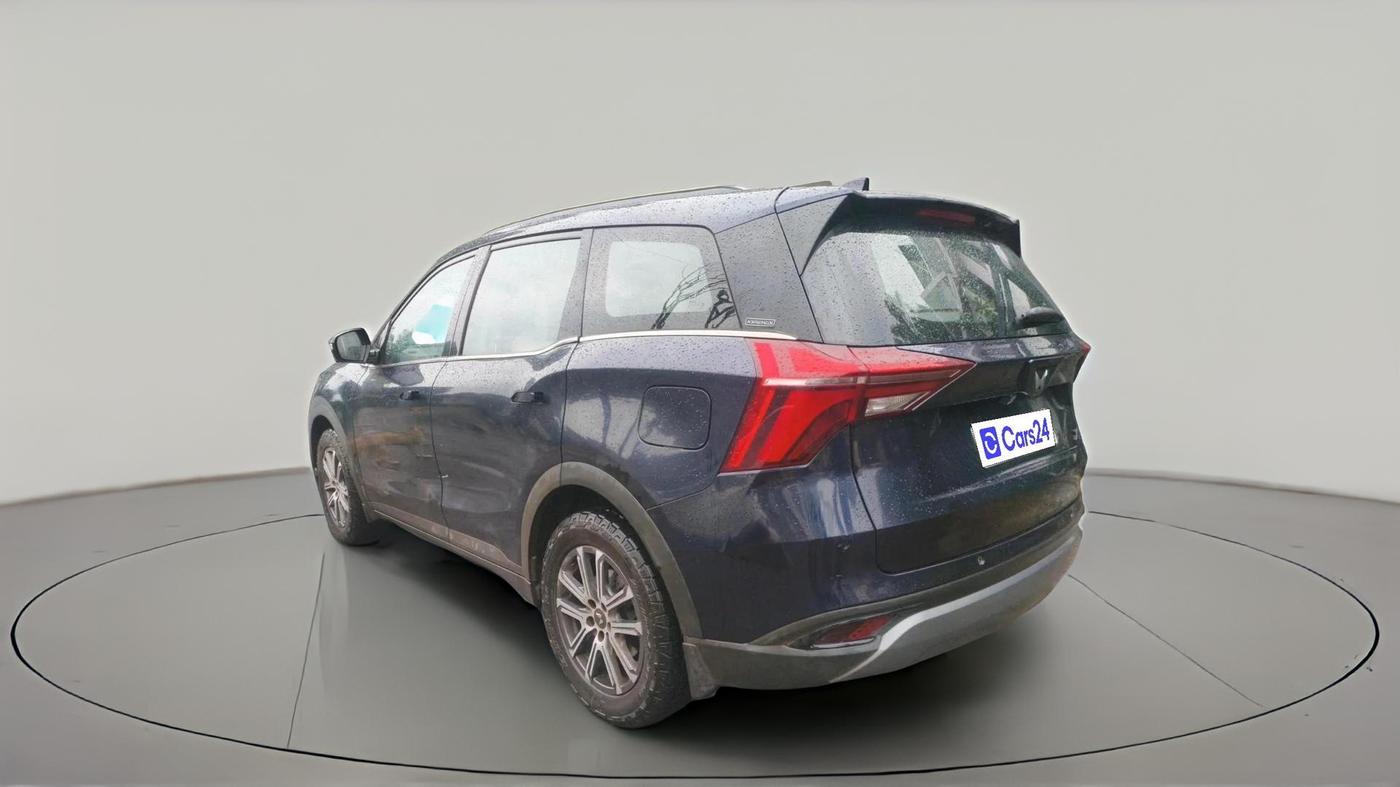 2022 Mahindra XUV700 AX 7 LUXURY D AT 7 STR, Diesel, Automatic, 1,08,837 km, exterior