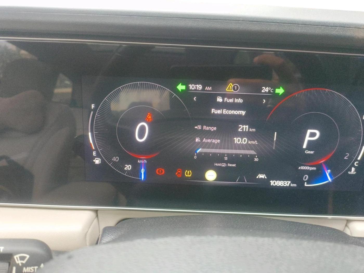 2022 Mahindra XUV700 AX 7 LUXURY D AT 7 STR, Diesel, Automatic, 1,08,837 km, interior