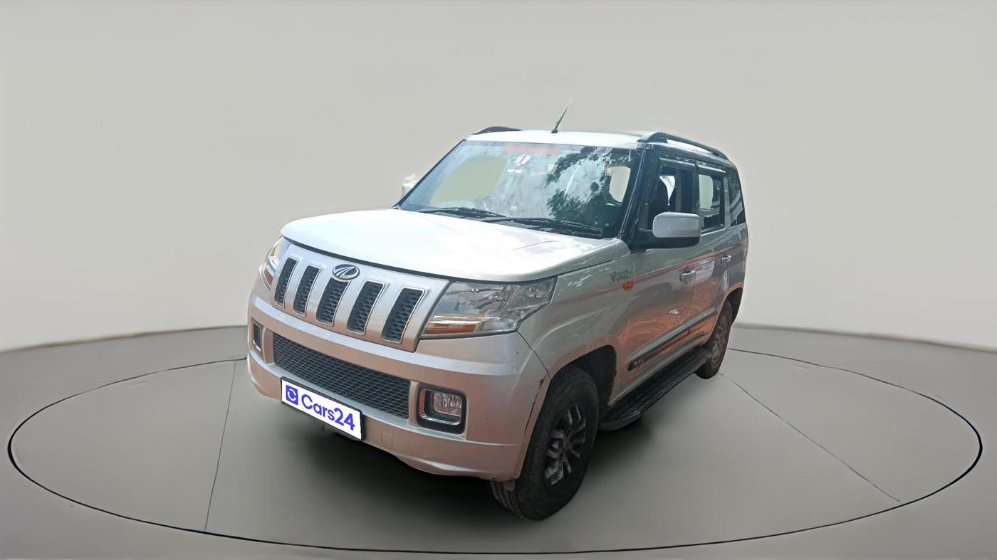 2017 Mahindra TUV300 T8 AMT, Diesel, Automatic, 91,470 km, exterior