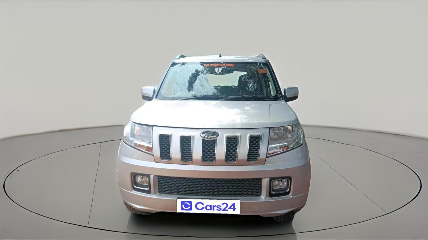 2017 Mahindra TUV300 T8 AMT, Diesel, Automatic, 91,470 km, exterior