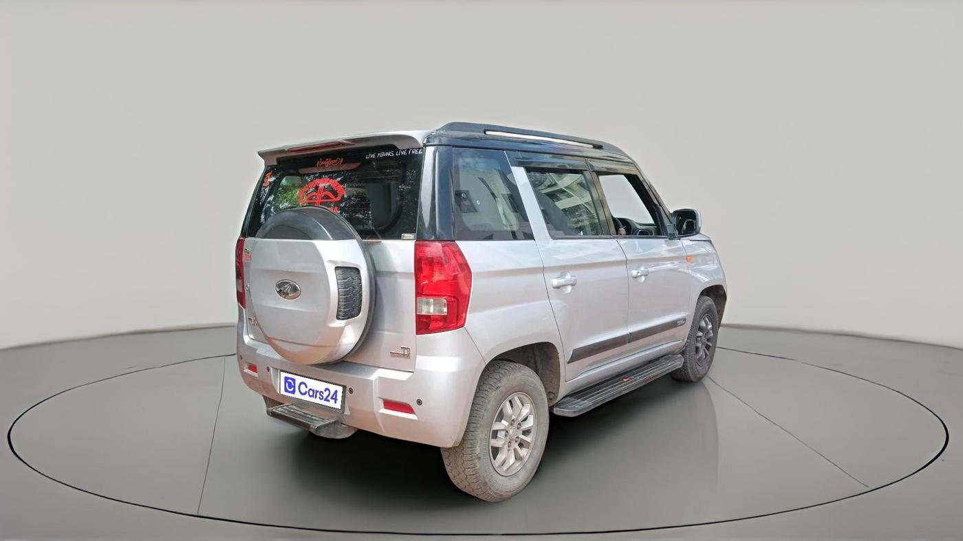 2017 Mahindra TUV300 T8 AMT, Diesel, Automatic, 91,470 km, exterior