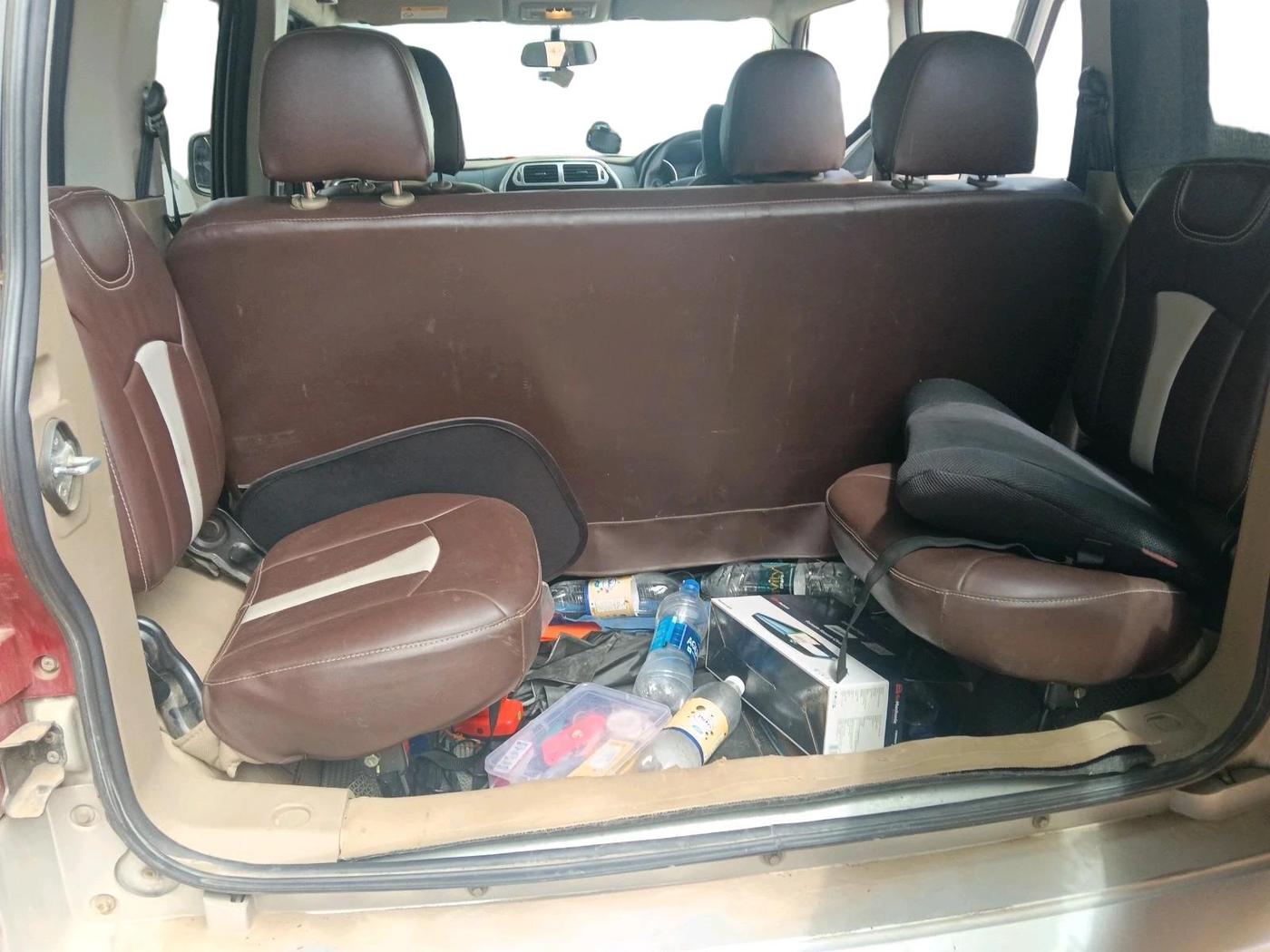2017 Mahindra TUV300 T8 AMT, Diesel, Automatic, 91,470 km, interior