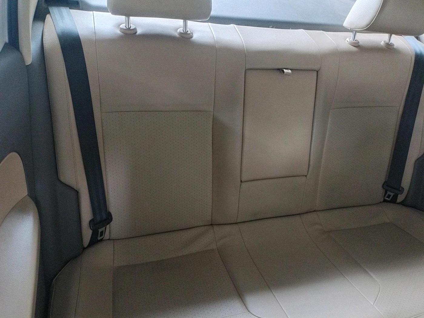 2017 Volkswagen Vento HIGHLINE PLUS 1.5 AT 16 ALLOY, Diesel, Automatic, 1,01,825 km, interior