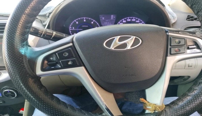 2012 Hyundai Verna FLUIDIC 1.6 CRDI SX, Diesel, Manual, 1,13,735 km, interior