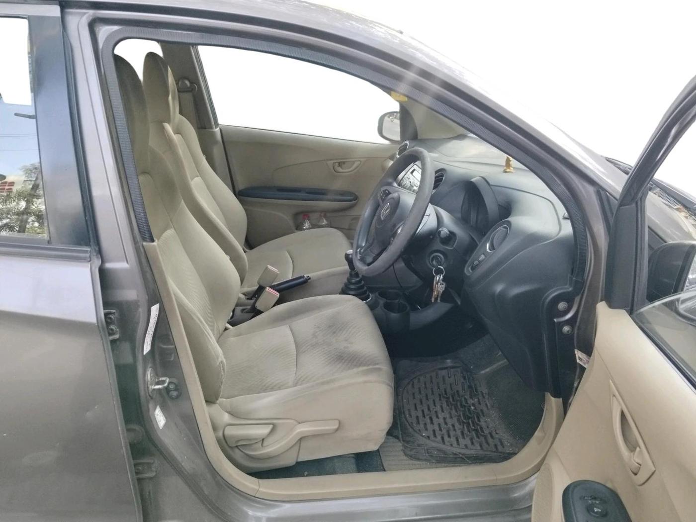 2014 Honda Amaze 1.2L I-VTEC S, Petrol, Manual, 73,049 km, interior