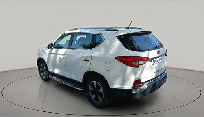 2018 Mahindra ALTURAS G4 4WD AT, Diesel, Automatic, 1,85,382 km, exterior