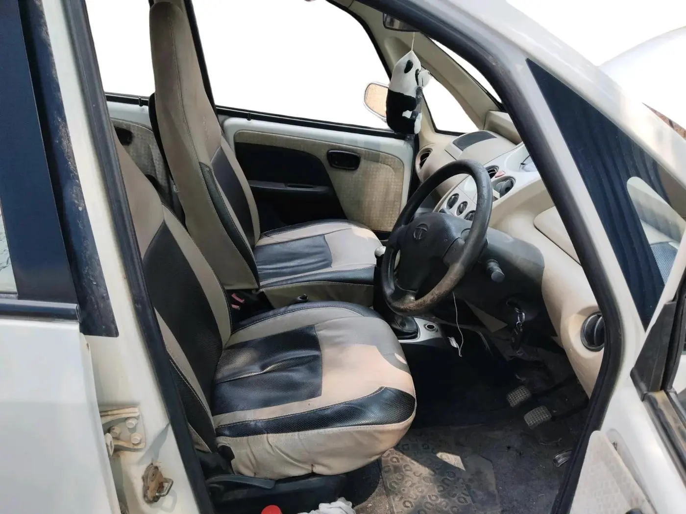 2014 Tata Nano TWIST XT, Petrol, Manual, 52,934 km, interior